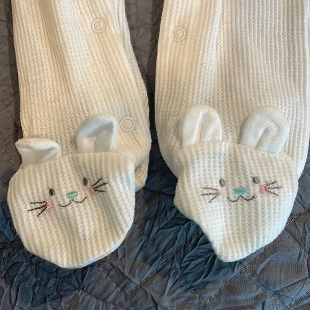 𝅺easter footies 9m NWOT
